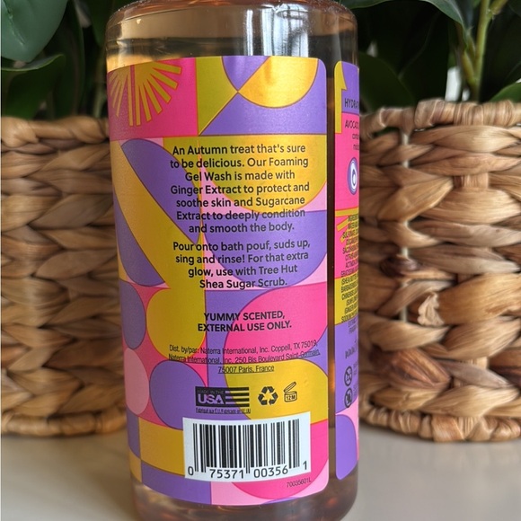 Cinnamon Dolce Foaming Gel Wash Tree Hut - Picture 4 of 4